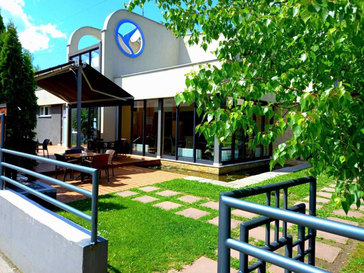 Hotel Drinska Lasta Ljubovija 외부 사진